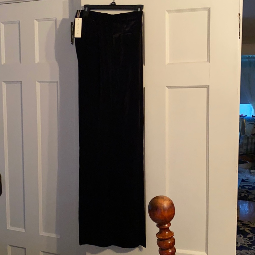 Wide legged velvet pants